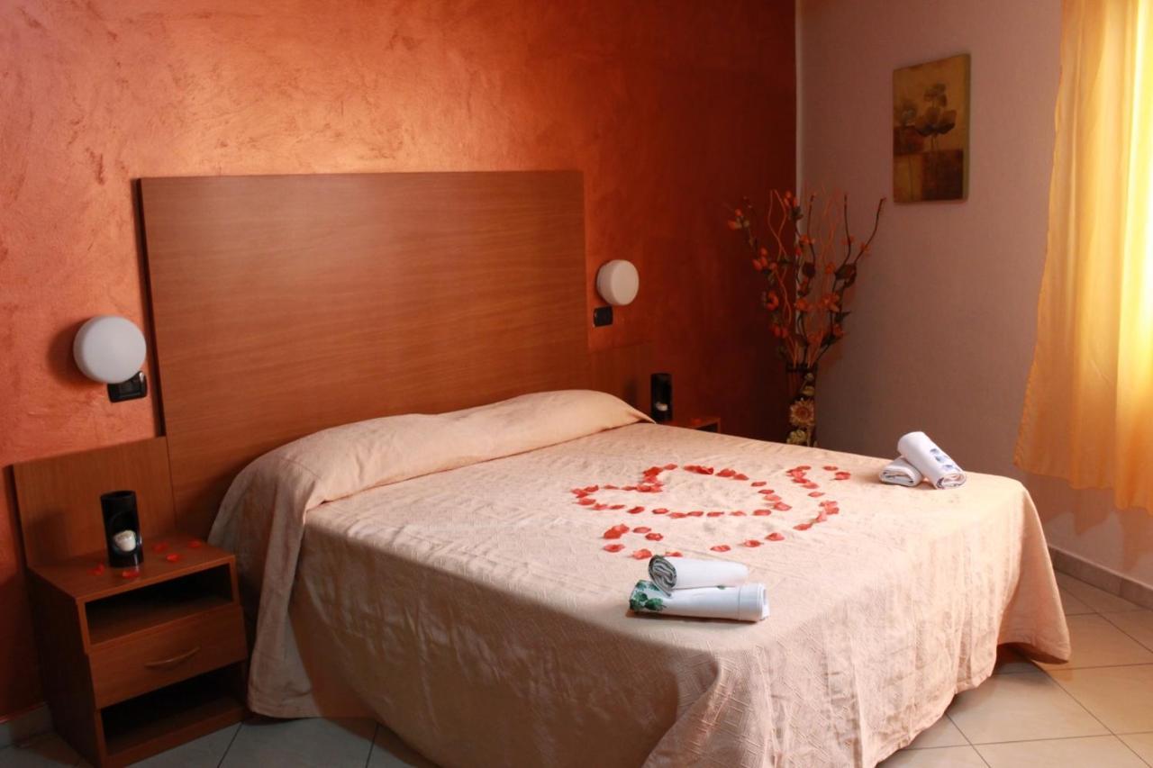 Hotel Nettuno 蒙特卡蒂尼泰尔梅 外观 照片